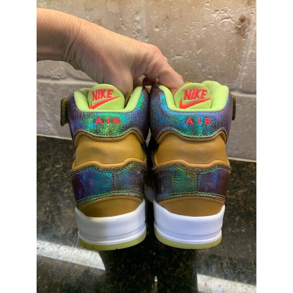 ‘14 Nike Air Revolution Sky High Premium QS World Cup Gold Trophy Pack Size 8.5W - Picture 4 of 12
